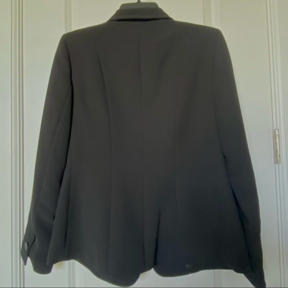 Jones New York Black Blazer - Picture 3 of 3